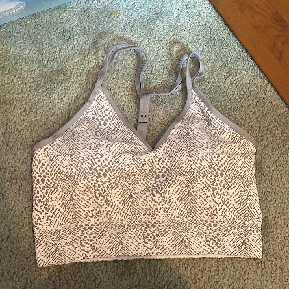 Sports bra